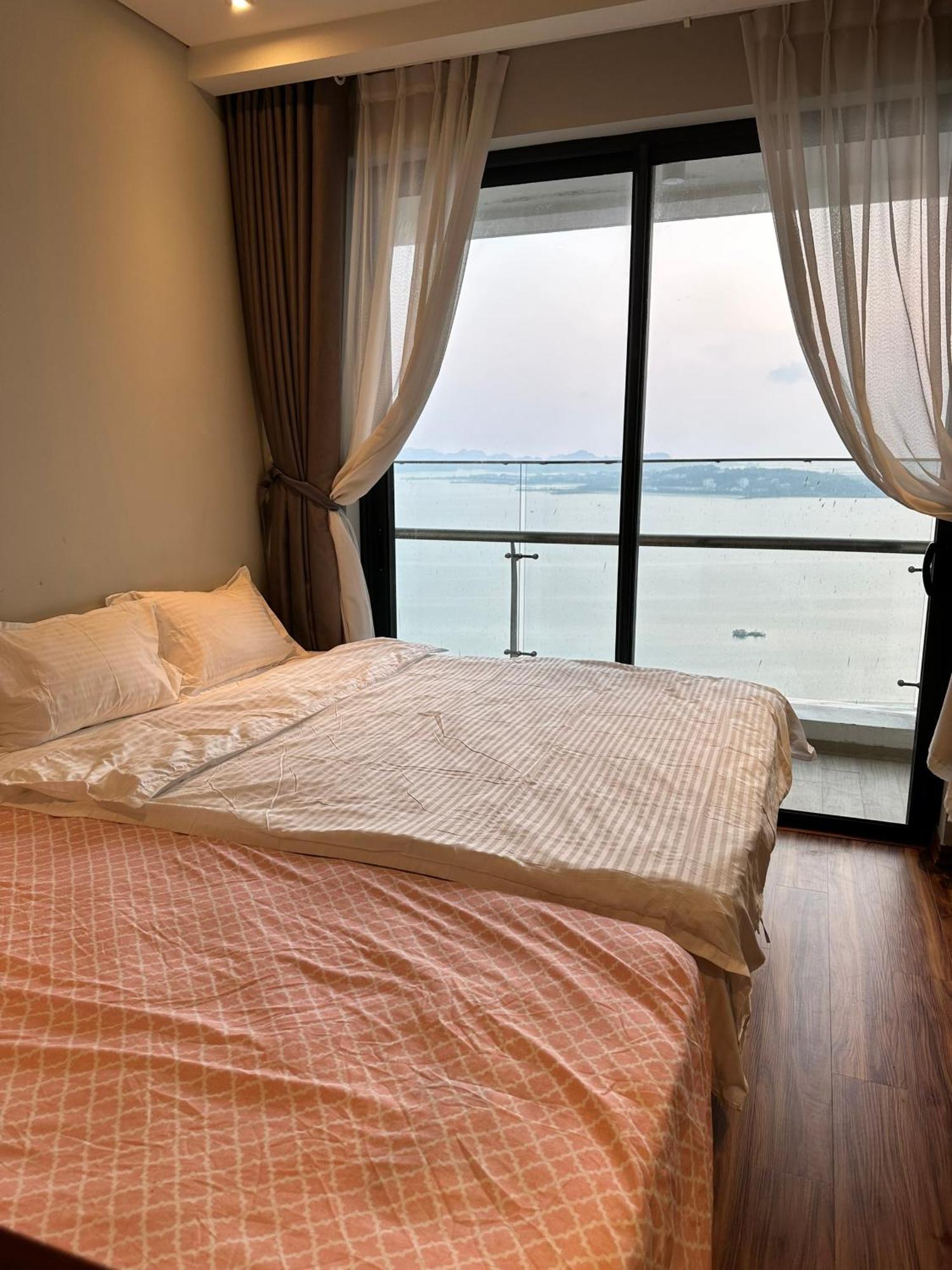 Citadines Seaview Duplex Apartment Ha Long Exterior photo